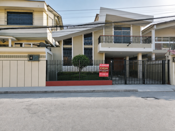 Casa 5 dormitorios en Kennedy Nueva