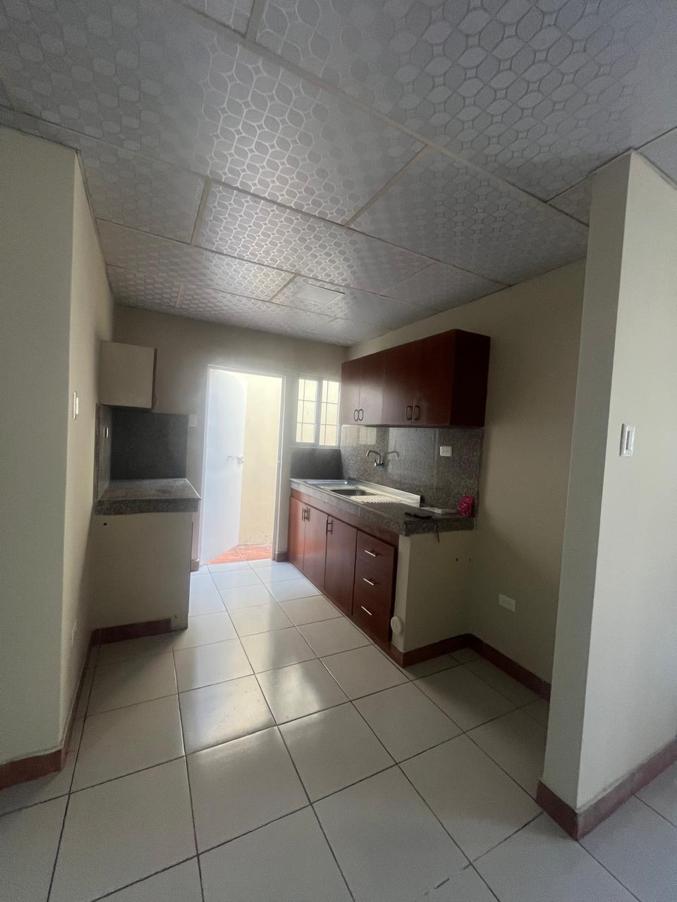 Alquiler Casa de una planta 3 dormitorios en Metrópolis