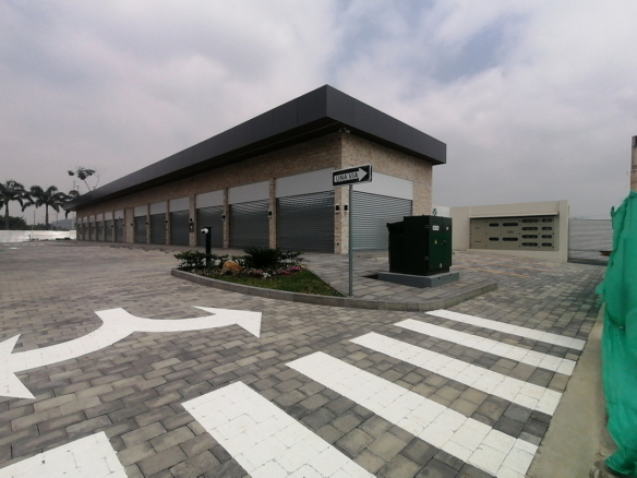 Alquiler de Local Comercial en La Joya