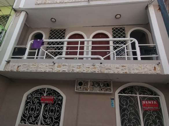 Venta de Casa Rentera en Sauces 6, Guayaquil