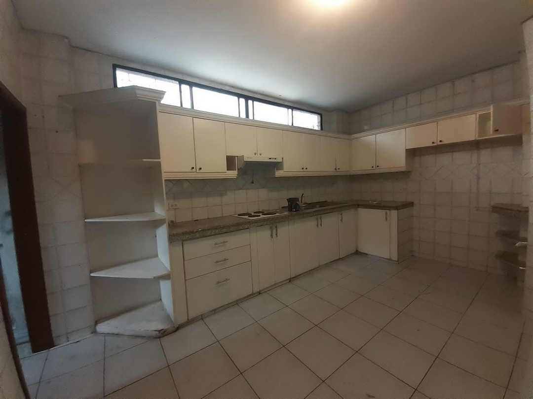 Alquiler de Casa en Garzota