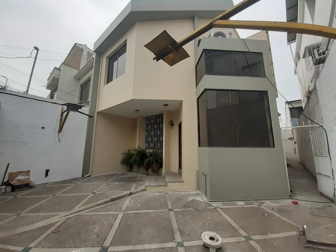 Alquiler de Casa en Garzota