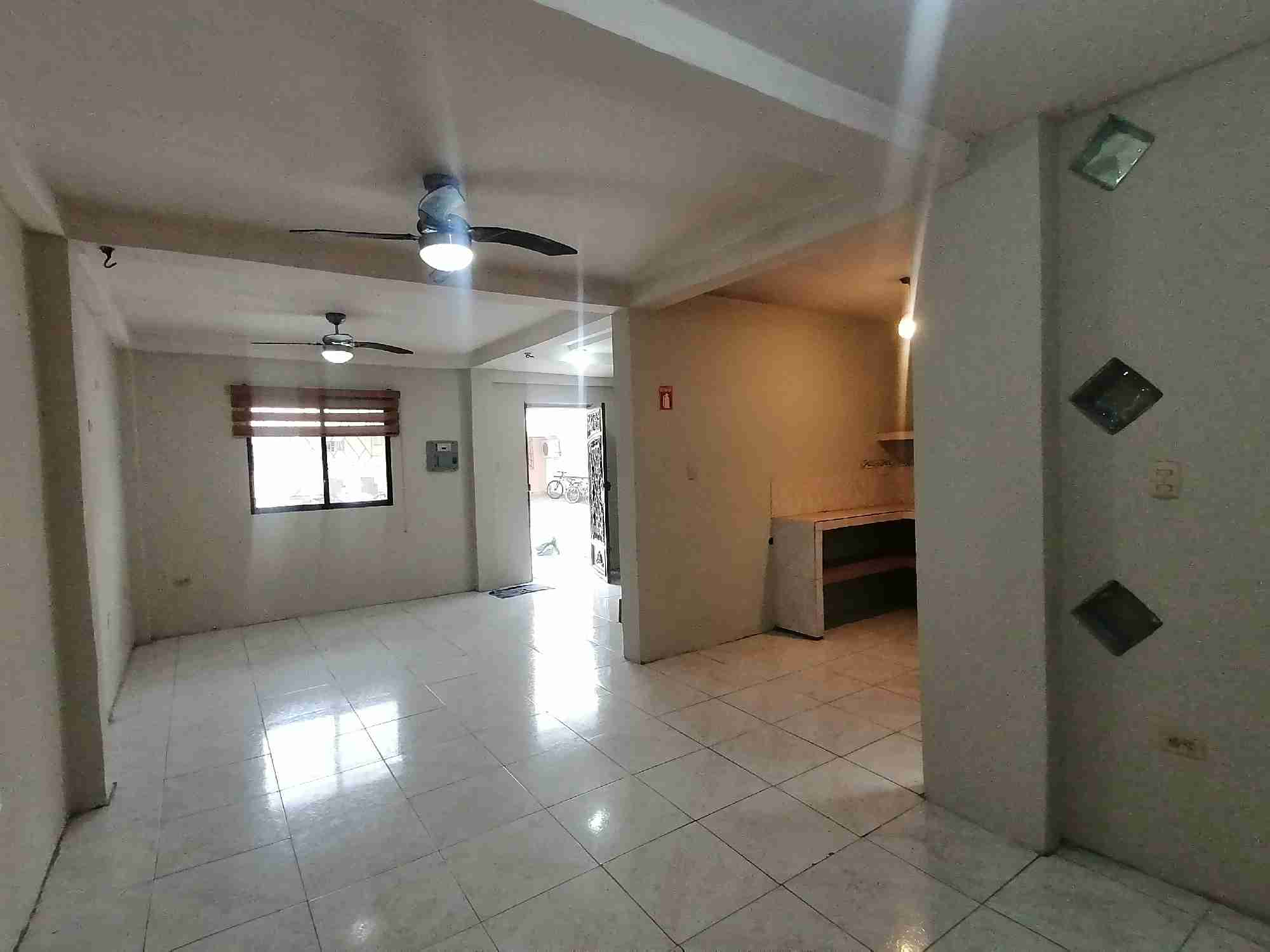 MC CVEV 05 Venta Casa en Villa España, 3 Dormitorios