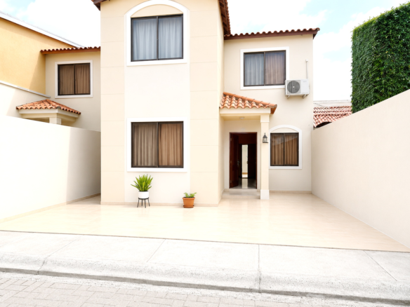 Venta Casa de 4 dormitorios en la Joya